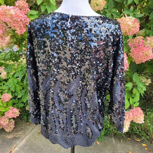 St. Eve Milano Black Long Sleeve Subtle Iridescent Sequin Beaded Scallop Hem Top - Picture 3 of 11